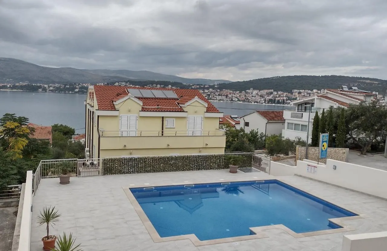 Villa Luna Trogir