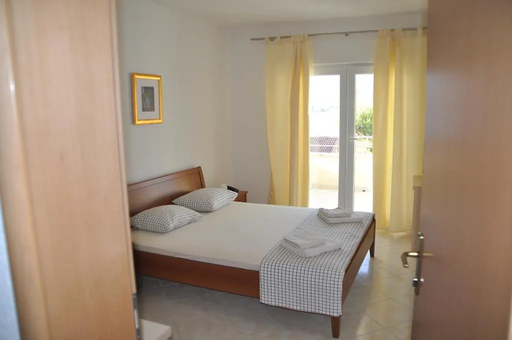 Villa Luna Trogir 0*,