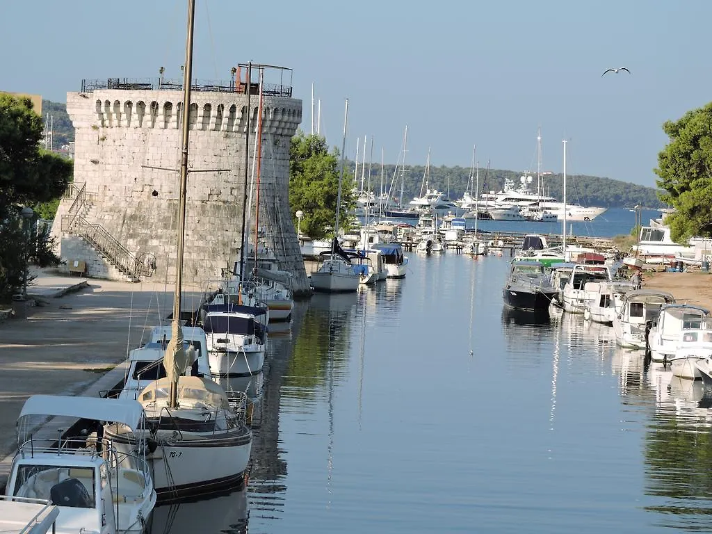 Villa Luna Trogir 0*,