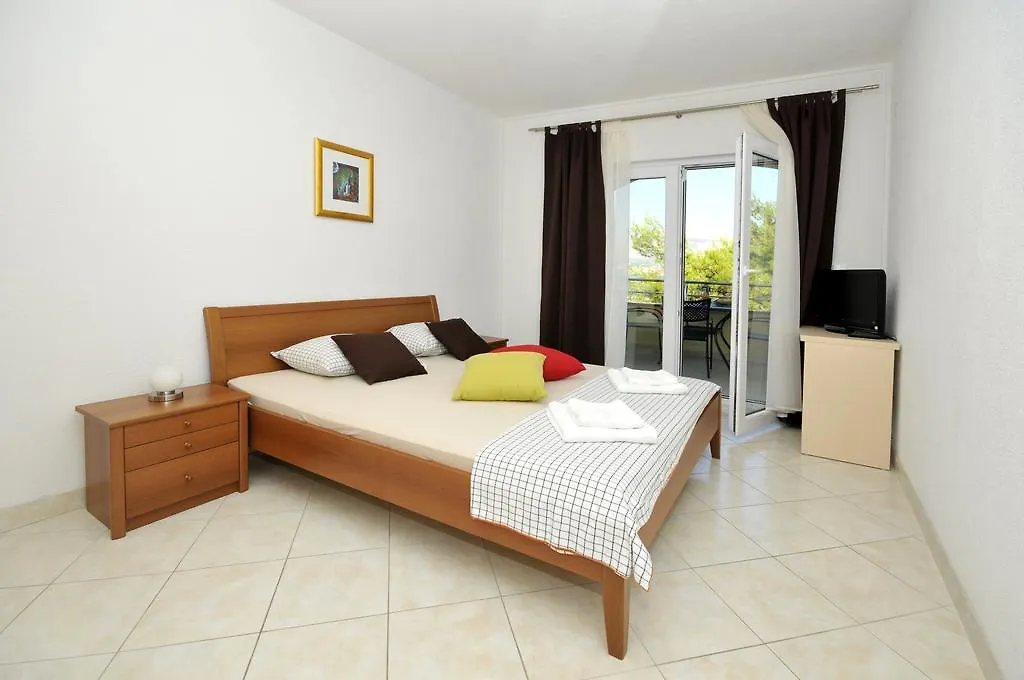 Villa Luna Trogir 0*,  Chorvatsko