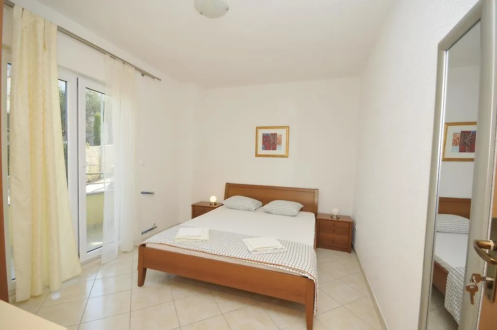 Villa Luna Trogir 0*,  Chorvatsko