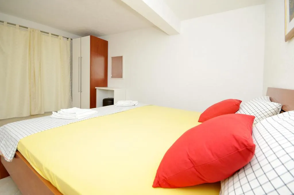 Villa Luna Trogir 0*,